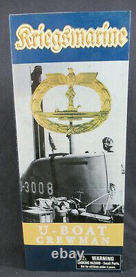 Kriegsmarine German U-BOAT Crewman 12 Figure with Sea bag In the Past Toys 2001