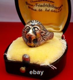 Original WW2 German 1942 Kriegsmarine U-boat officer Lion Ring with red garnet