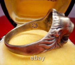 Original WW2 German 1942 Kriegsmarine U-boat officer Lion Ring with red garnet