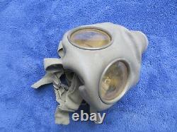 Original Ww2 German Kriegsmarine Navy Gas Mask And Canister
