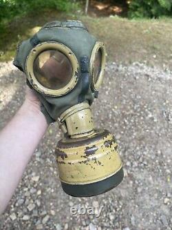 WW2 GM38 German Sand Camo Kriegsmarine Gas Mask with Canister Named Rare