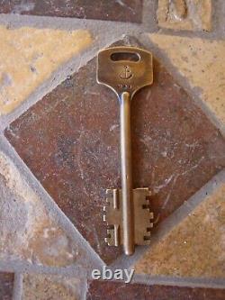 WW2 Navy German Reich Kriegsmarine Vault =Tresor barrel skeleton brass key