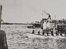 WW2 Original Photo German Navy VIP ADMIRAL Departing by Row Boat Kriegsmarine