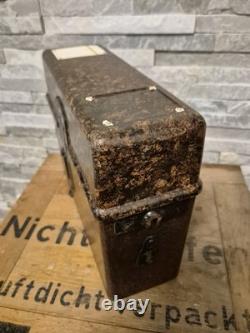WW2 rare German Field Telephone F33 Kriegsmarine used, Yellow tab on top, 1944