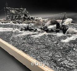 WWII 1/700 DKM Z-39 & Scharnhorst Trop Launching Sea Diorama (Tamiya)