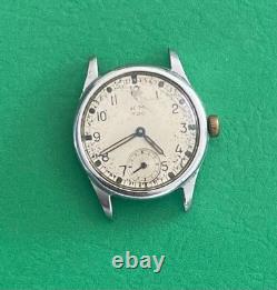 World War II-era German Kriegsmarine (KM) service wristwatch Festa 720
